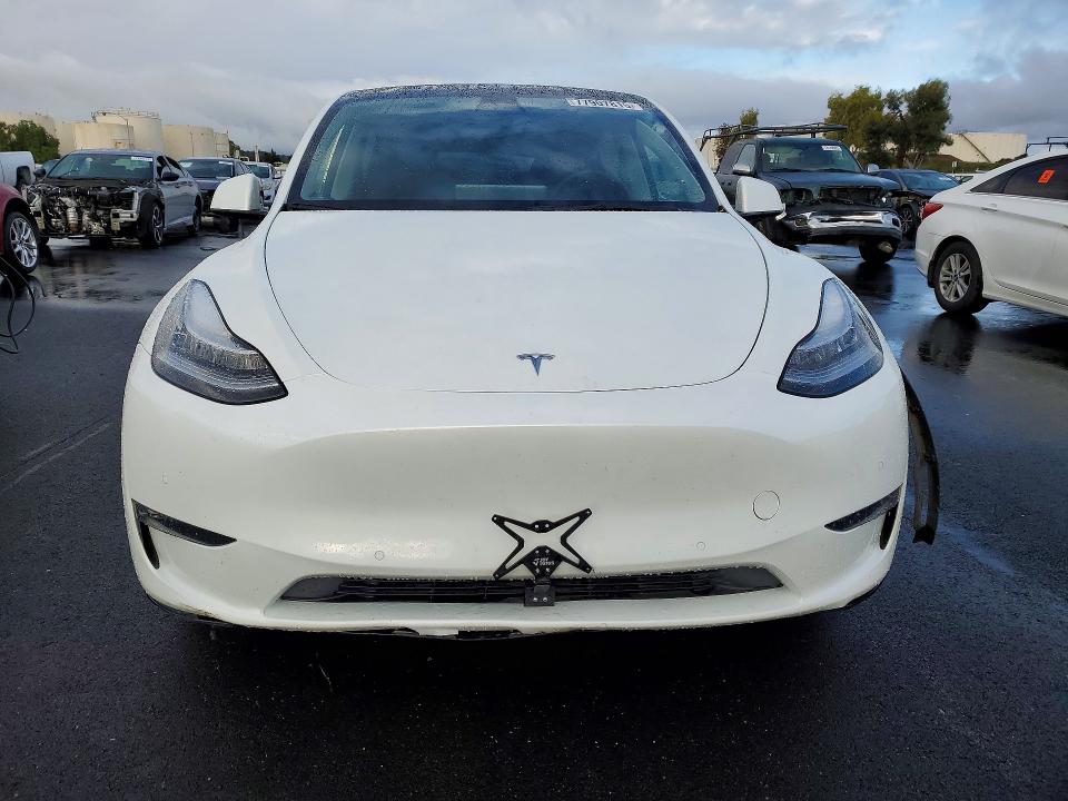 2022 Tesla Model Y მანქანა იყიდება აუქციონზე, vin: 7SAYGDEE8NF511168, აუქციონის ნომერი: 77907815