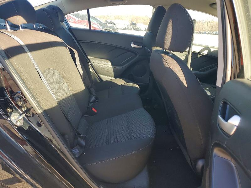2018 Kia Forte მანქანა იყიდება აუქციონზე, vin: 3KPFK4A76JE212255, აუქციონის ნომერი: 79454035