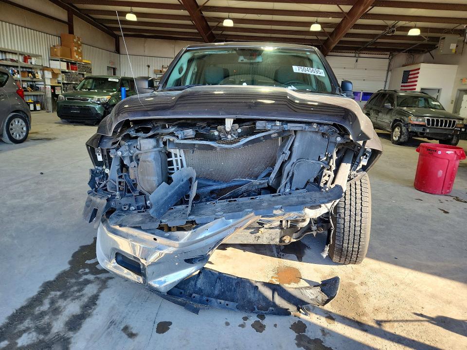 75045695 :رقم المزاد ، 3C6RR7KTXLG291076 vin ، 2020 Ram 1500 Classic مزاد بيع
