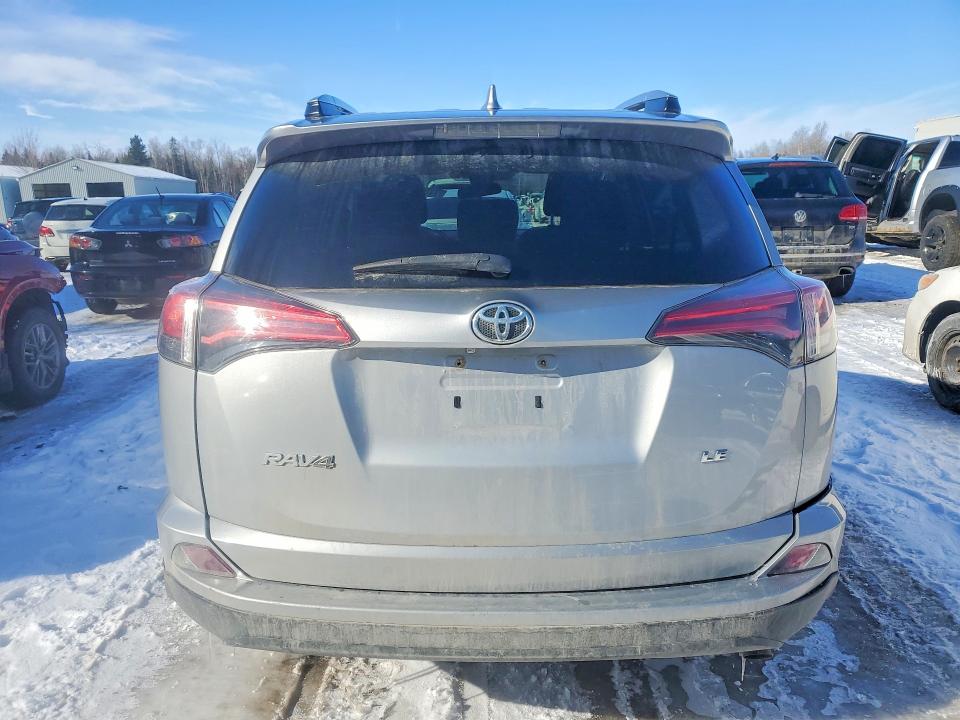 Продажа на аукционе авто 2018 Toyota Rav4, vin: 2T3ZFREV5JW494996, номер лота: 77504505