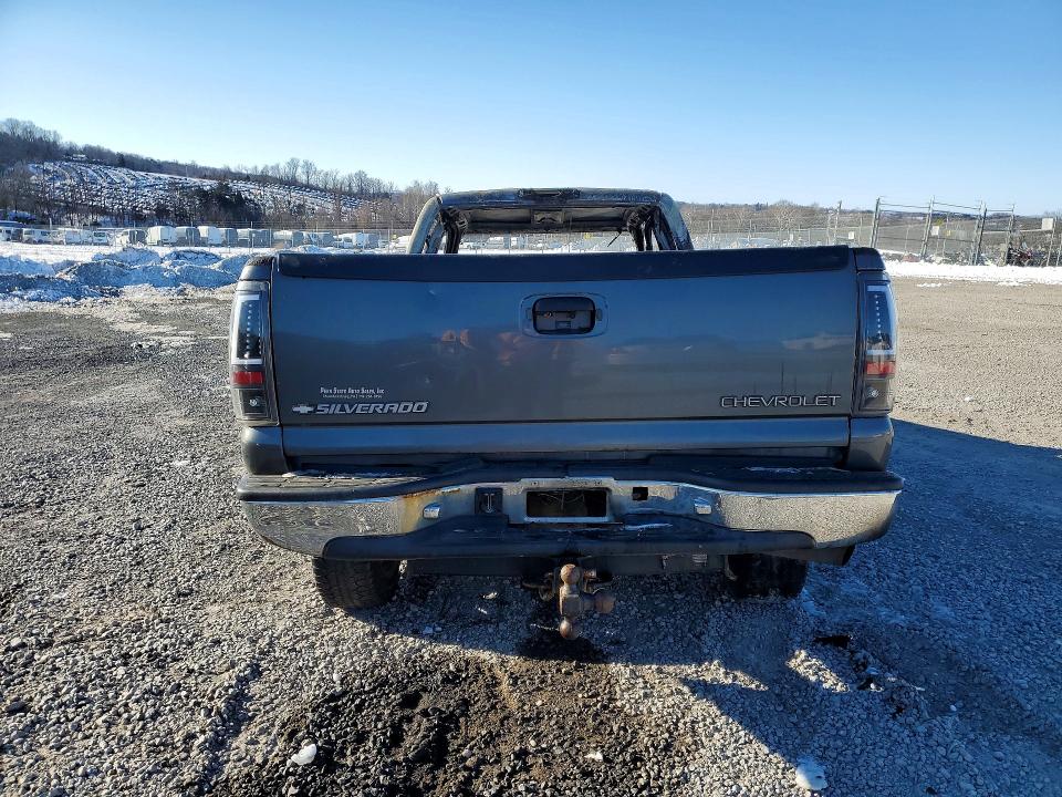 2002 Chevrolet Silverado მანქანა იყიდება აუქციონზე, vin: 1GCHK29132E111779, აუქციონის ნომერი: 76548755
