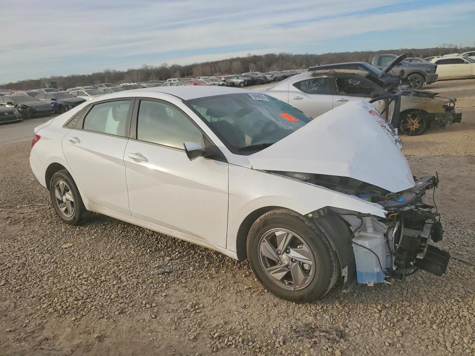 2024 Hyundai Elantra მანქანა იყიდება აუქციონზე, vin: KMHLL4DG4RU732975, აუქციონის ნომერი: 76494035