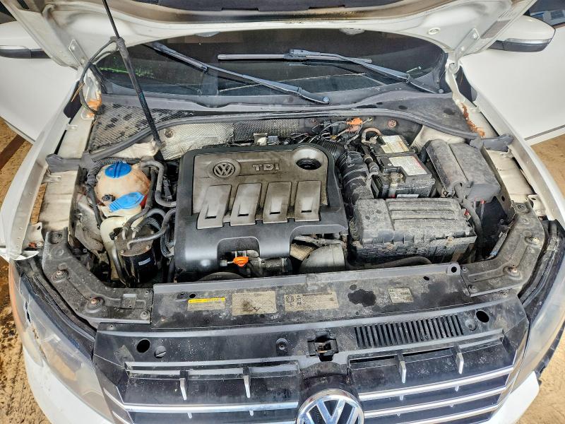 77930395 :رقم المزاد ، 1VWCN7A32DC111845 vin ، 2013 Volkswagen Passat مزاد بيع