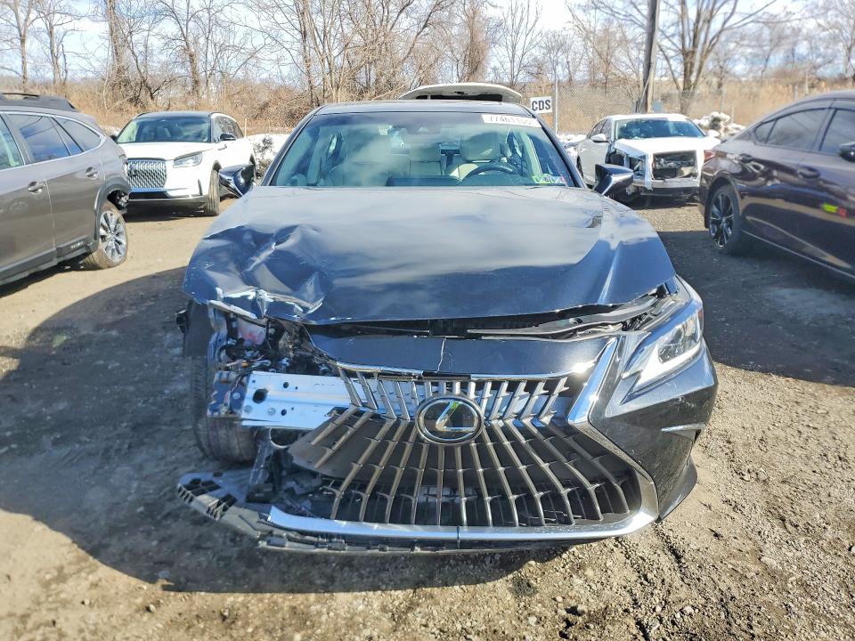 77461155 :رقم المزاد ، 58ADZ1B18RU175982 vin ، 2024 Lexus Es مزاد بيع