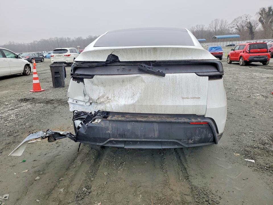 Продажа на аукционе авто 2026 Tesla Model Y, vin: 7SAYGDEEXTA399080, номер лота: 76037035