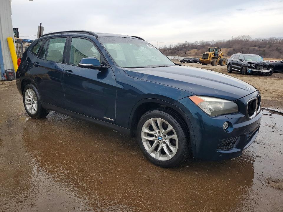 77512115 :رقم المزاد ، WBAVL1C57FVY26119 vin ، 2015 Bmw X1 مزاد بيع
