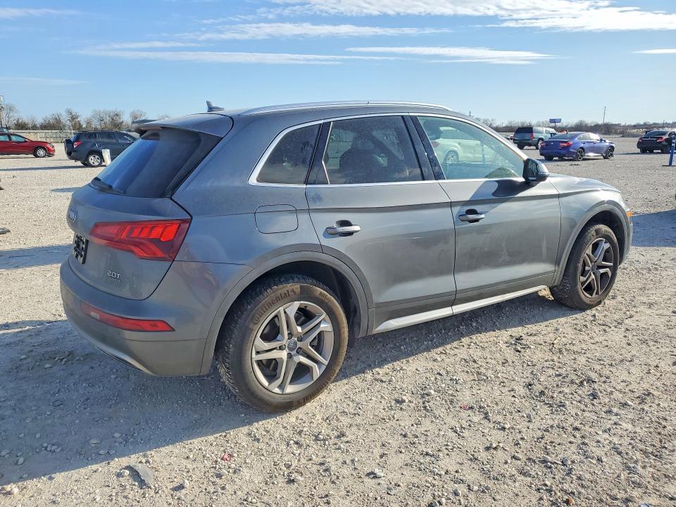 Продажа на аукционе авто 2018 Audi Q5, vin: WA1BNAFYXJ2024495, номер лота: 74510195