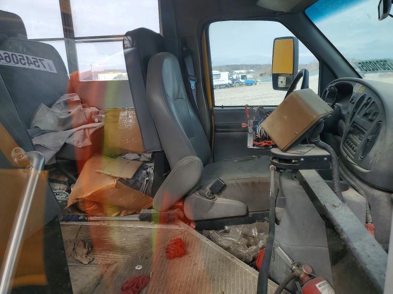 Aukcja sprzedaży 2001 Ford Econoline, vin: 1FDWE35F91HA77510, numer aukcji: 75010205