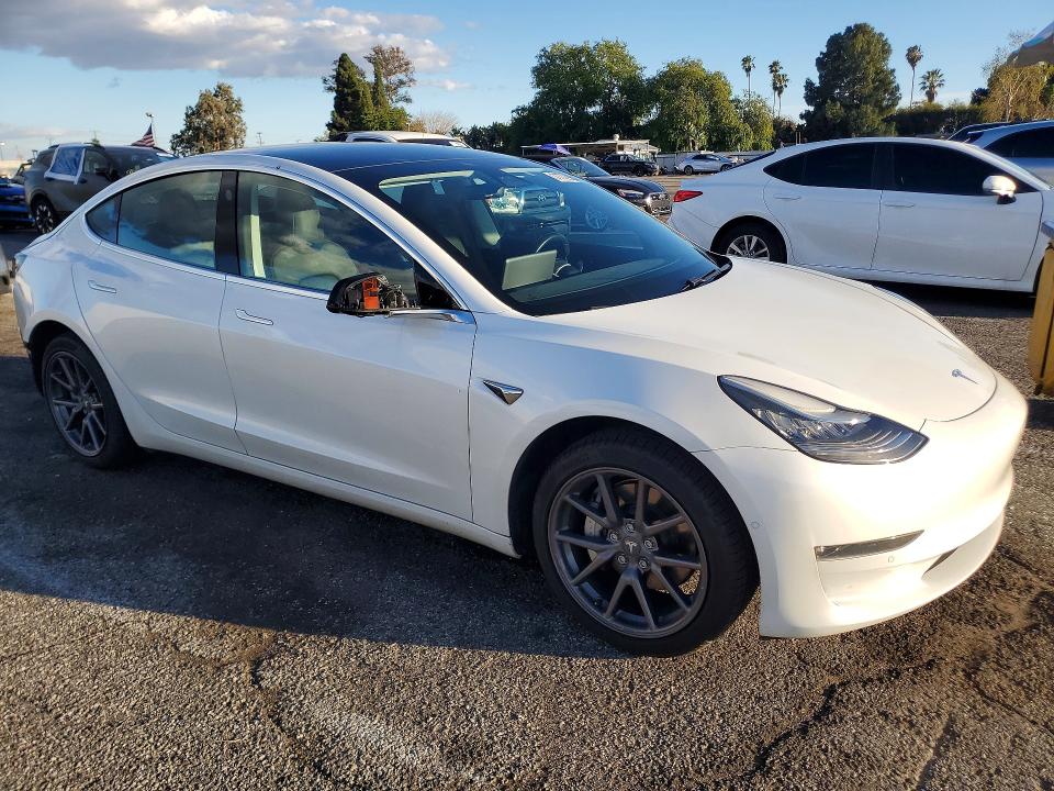 77729545 :رقم المزاد ، 5YJ3E1EA2KF397155 vin ، 2019 Tesla Model 3 مزاد بيع