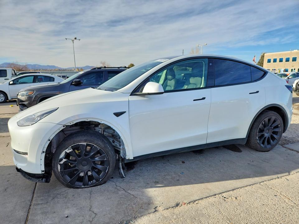 Продаж на аукціоні авто 2021 Tesla Model Y, vin: 5YJYGDEE6MF295963, номер лоту: 75180285