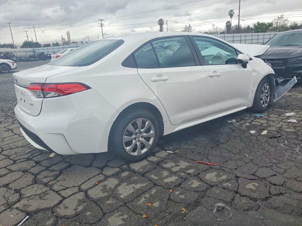 77664905 :رقم المزاد ، 5YFEPMAE4NP342082 vin ، 2022 Toyota Corolla مزاد بيع