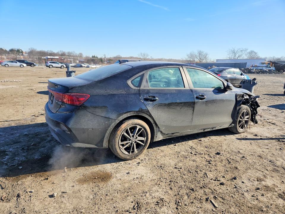 2022 Kia Forte მანქანა იყიდება აუქციონზე, vin: 3KPF24AD8NE449891, აუქციონის ნომერი: 76671885