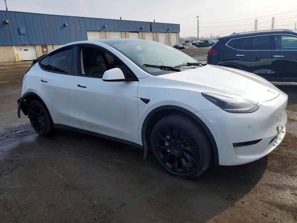 77956795 :رقم المزاد ، 7SAYGDEE6RA307097 vin ، 2024 Tesla Model Y مزاد بيع