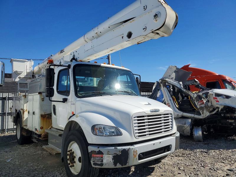 Auction sale of the 2015 Freightliner M2, vin: 1FVACXDT4FHGK2806, lot number: 75034105
