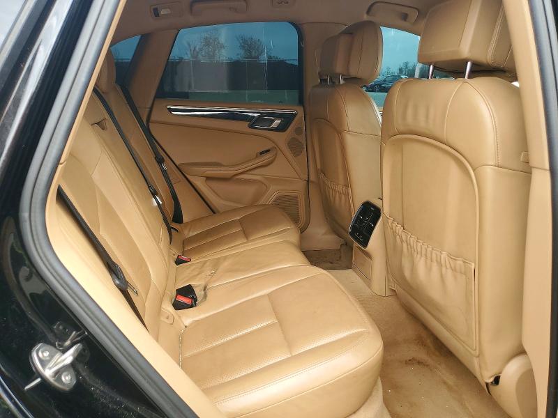 76820905 :رقم المزاد ، WP1AB2A50GLB50282 vin ، 2016 Porsche Macan S مزاد بيع