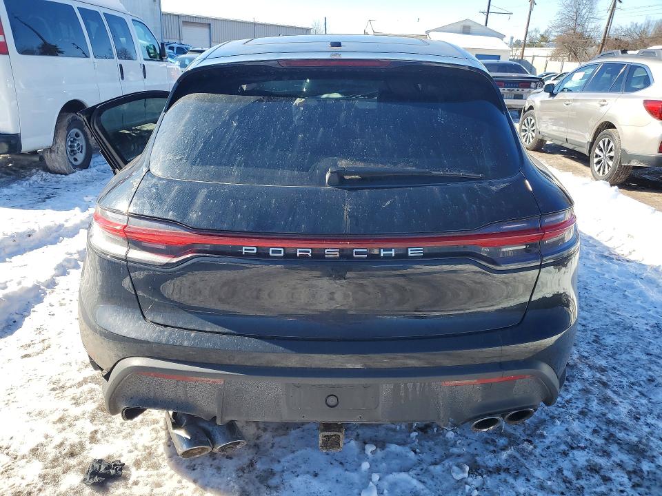 Auction sale of the 2025 Porsche Macan, vin: WP1AA2A59SLB00573, lot number: 46159836