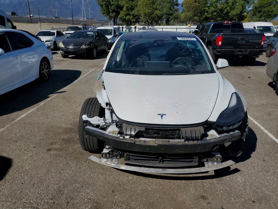 79098645 :رقم المزاد ، 5YJ3E1EB6NF180575 vin ، 2022 Tesla Model 3 مزاد بيع