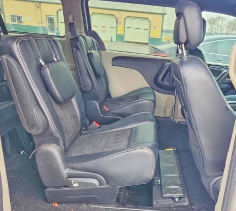 Продажа на аукционе авто 2020 Dodge Grand Caravan, vin: 2C4RDGCG3LR169646, номер лота: 77953105