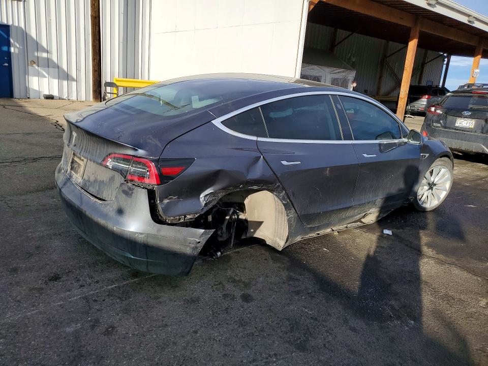 Продажа на аукционе авто 2019 Tesla Model 3, vin: 5YJ3E1EA1KF402040, номер лота: 78894735