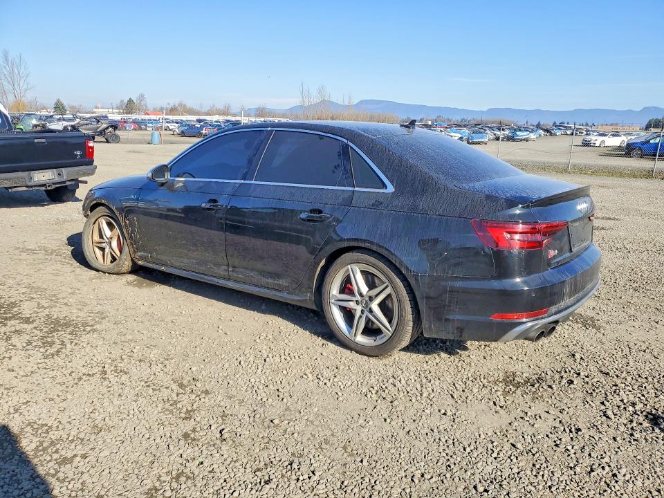 76038575 :رقم المزاد ، WAUB4AF43JA121420 vin ، 2018 Audi S4 مزاد بيع