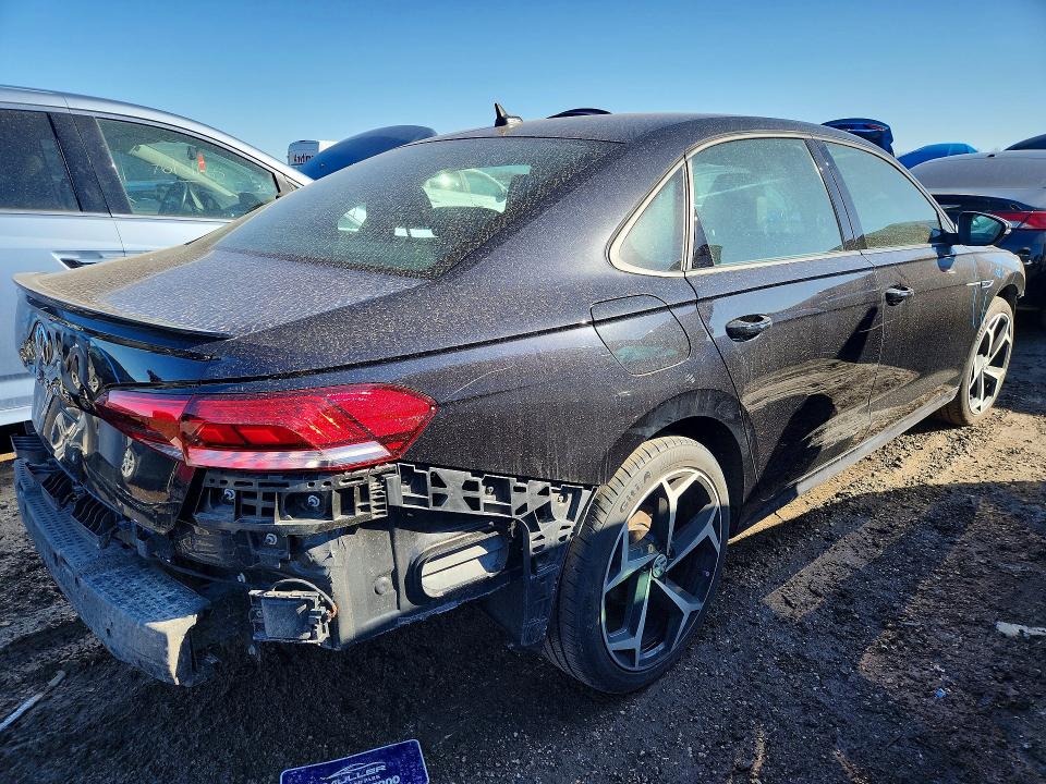 77595385 :رقم المزاد ، 1VWMA7A34MC017210 vin ، 2021 Volkswagen Passat مزاد بيع