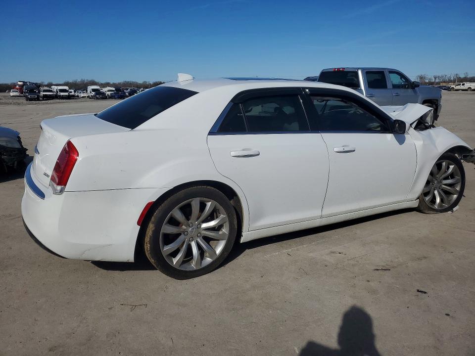 78165725 :رقم المزاد ، 2C3CCAAG8JH222647 vin ، 2018 Chrysler 300 مزاد بيع