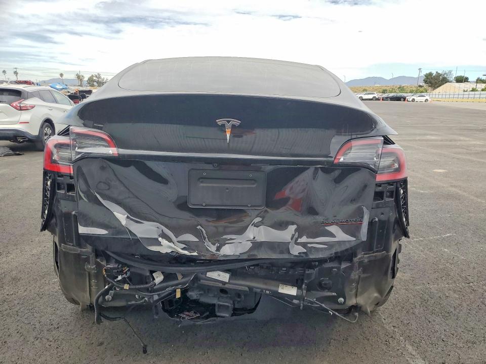 75783575 :رقم المزاد ، 7SAYGDEE7NF417881 vin ، 2022 Tesla Model Y مزاد بيع