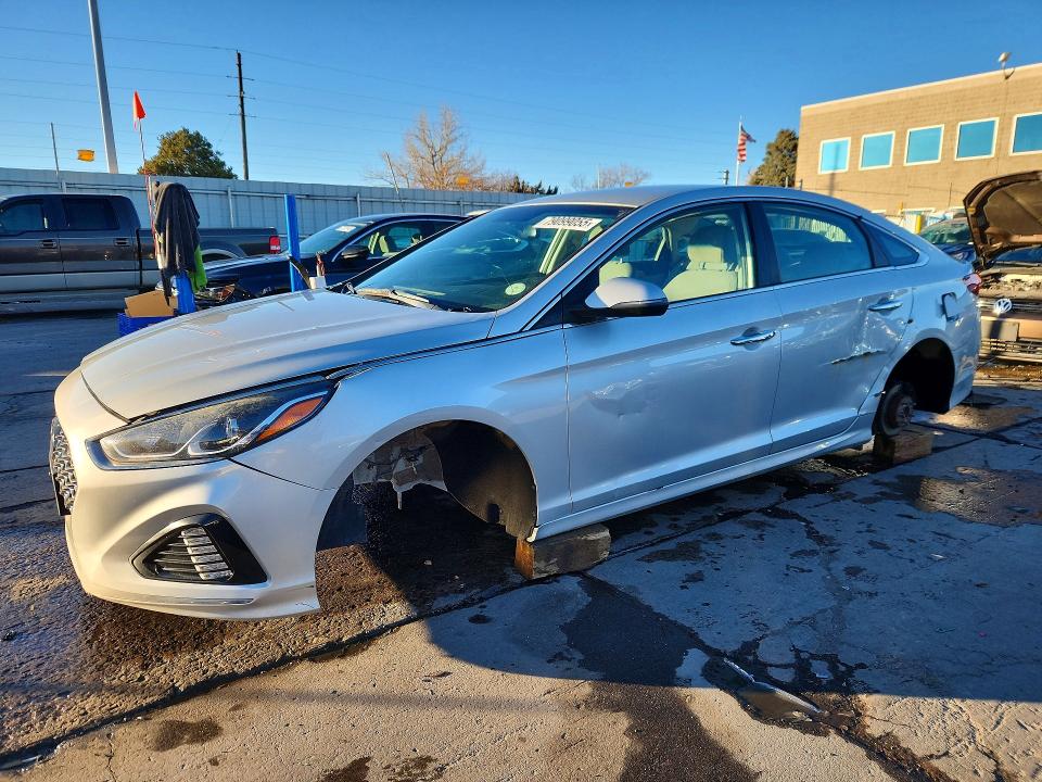 2019 Hyundai Sonata მანქანა იყიდება აუქციონზე, vin: 5NPE34AF6KH757031, აუქციონის ნომერი: 79099055