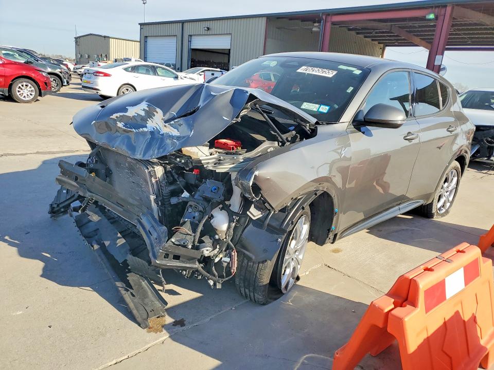 76265255 :رقم المزاد ، ZACPDFCW1R3A33013 vin ، 2024 Dodge Hornet مزاد بيع