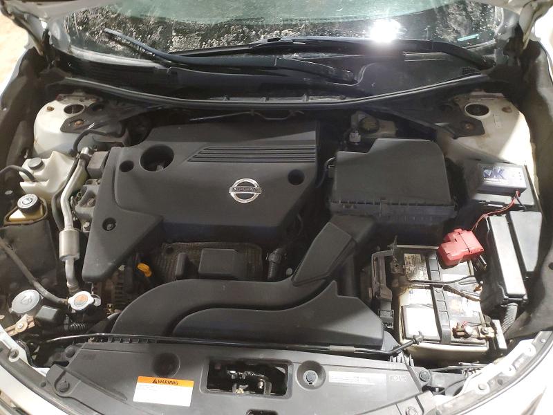 2015 Nissan Altima მანქანა იყიდება აუქციონზე, vin: 1N4AL3APXFN318637, აუქციონის ნომერი: 76668255