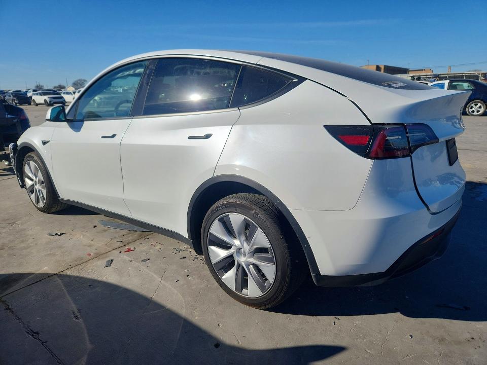 Продажа на аукционе авто 2023 Tesla Model Y, vin: 7SAYGDEE0PA042142, номер лота: 76156775