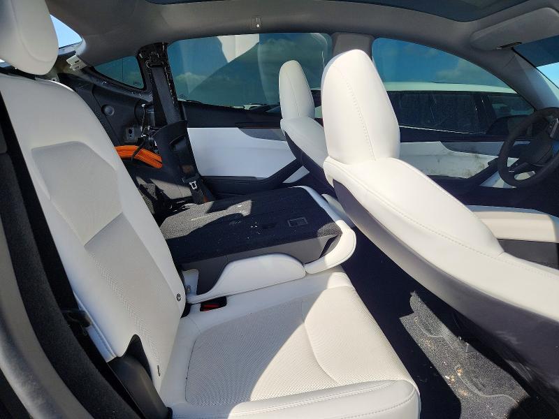 77208955 :رقم المزاد ، 7SAYGDED4TF408172 vin ، 2026 Tesla Model Y مزاد بيع