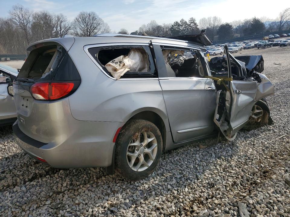 Auction sale of the 2017 Chrysler Pacifica, vin: 2C4RC1EG5HR752899, lot number: 76953615
