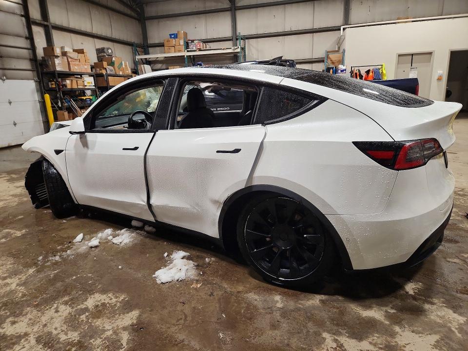 73387305 :رقم المزاد ، 5YJYGDEE7MF088921 vin ، 2021 Tesla Model Y مزاد بيع
