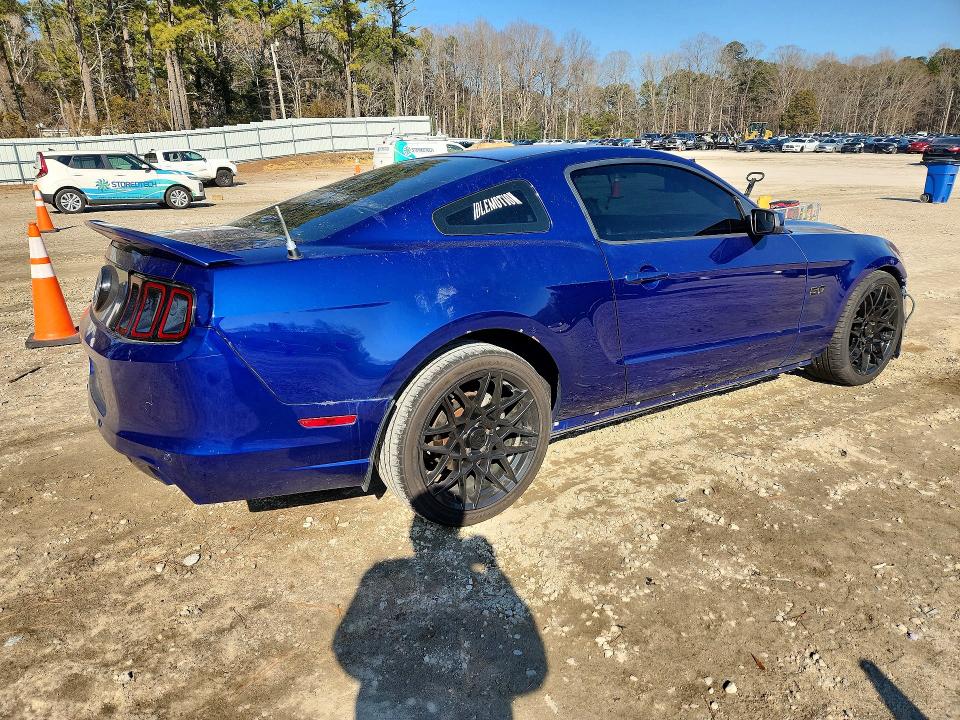 76443265 :رقم المزاد ، 1ZVBP8CF8E5310049 vin ، 2014 Ford Mustang مزاد بيع