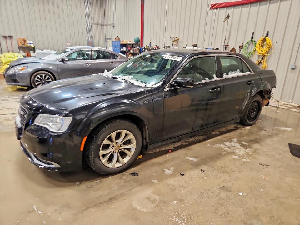Продажа на аукционе авто 2015 Chrysler 300, vin: 2C3CCAAG8FH786581, номер лота: 76930925