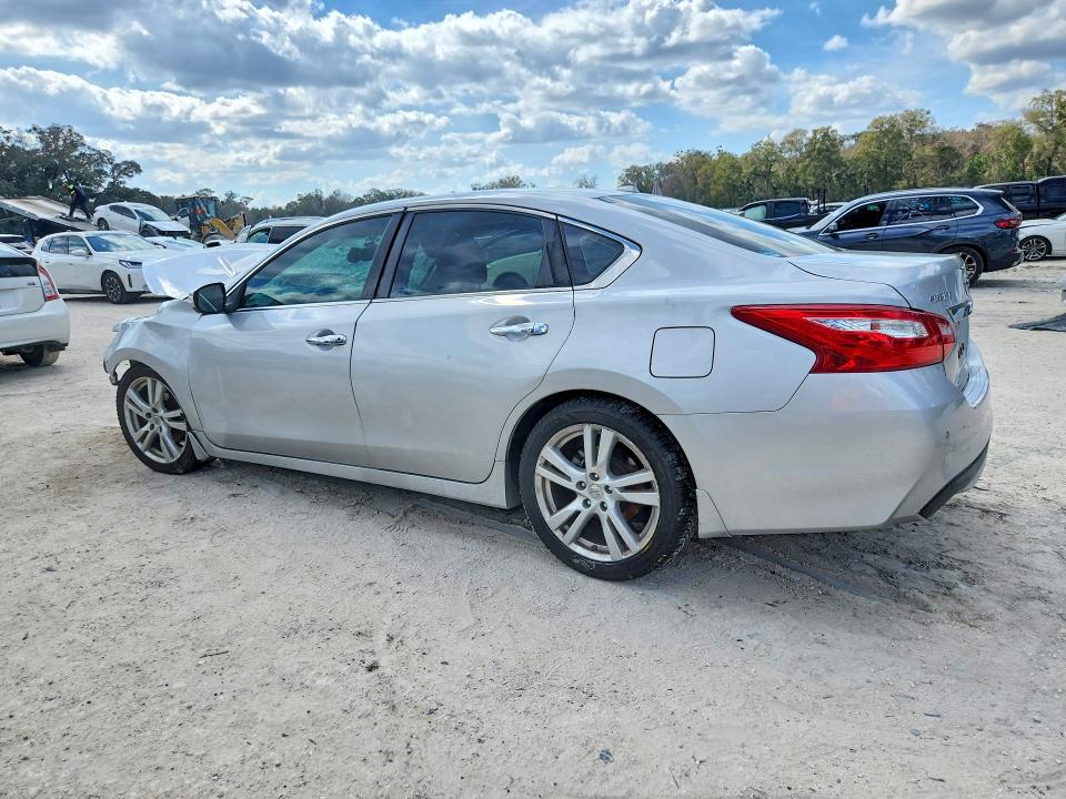 Продажа на аукционе авто 2016 Nissan Altima, vin: 1N4BL3AP8GC253868, номер лота: 77952005