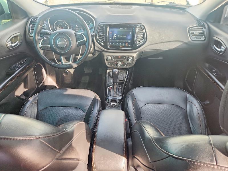 79280345 :رقم المزاد ، 3C4NJDCB4JT143710 vin ، 2018 Jeep Compass مزاد بيع