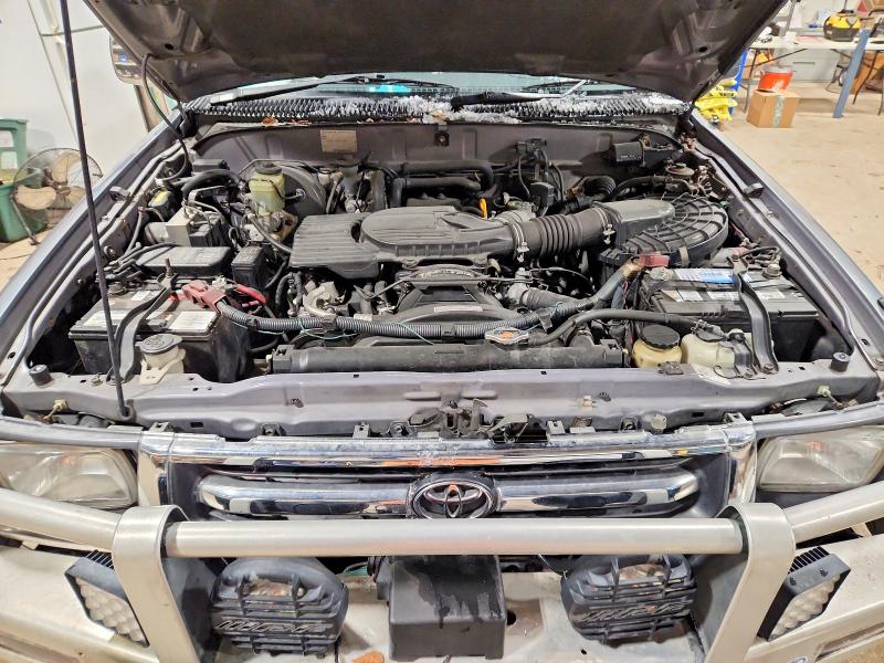 78868335 :رقم المزاد ، LN1670008033 vin ، 1998 Toyota Hilux مزاد بيع