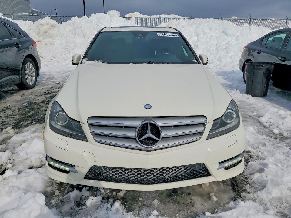 2012 Mercedes-benz C მანქანა იყიდება აუქციონზე, vin: WDDGF8BB3CA638712, აუქციონის ნომერი: 78471205