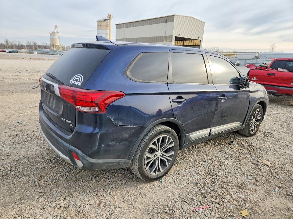 2017 Mitsubishi Outlander მანქანა იყიდება აუქციონზე, vin: JA4AD3A33HZ048046, აუქციონის ნომერი: 78853835