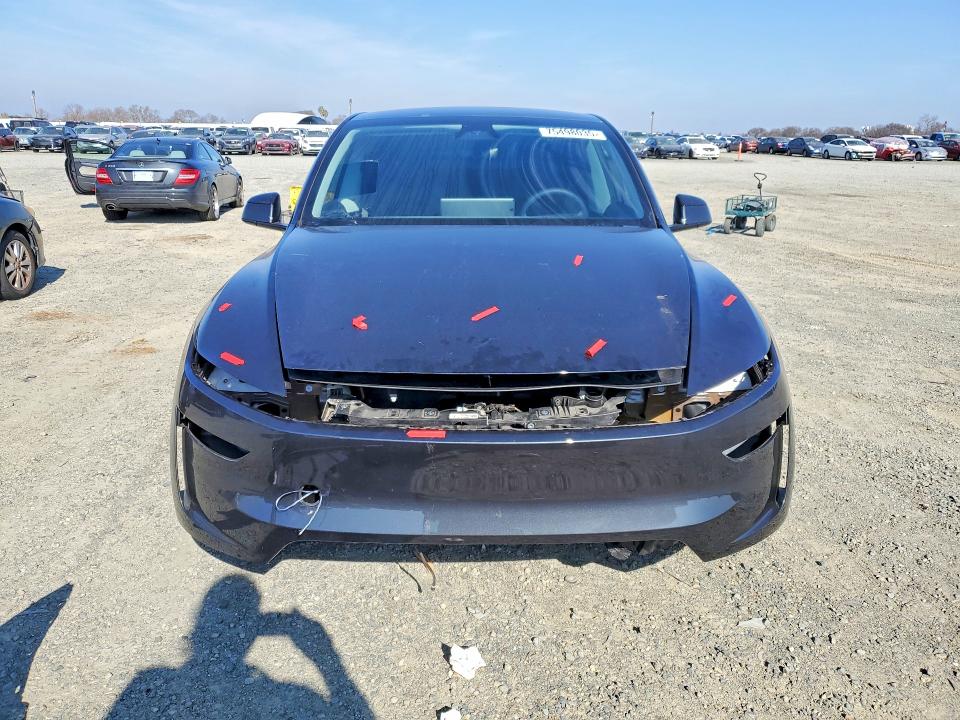 Продаж на аукціоні авто 2026 Tesla Model Y, vin: 7SAYGDEE3TF351617, номер лоту: 75498035
