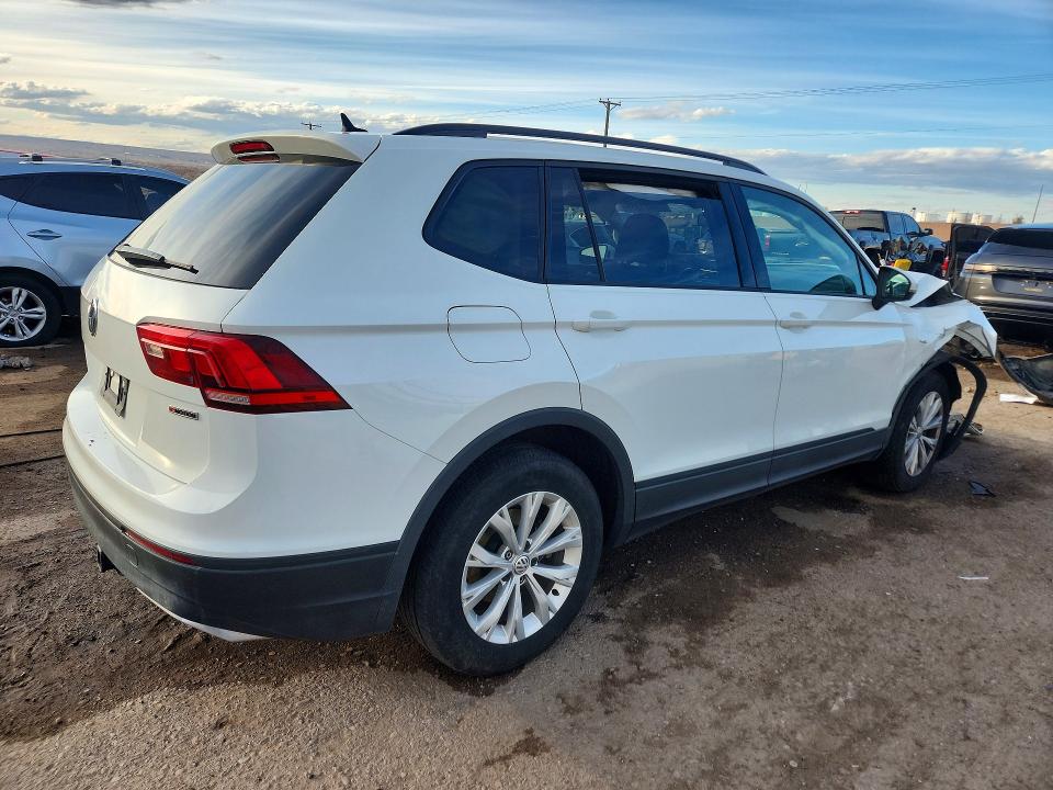 Продаж на аукціоні авто 2020 Volkswagen Tiguan, vin: 3VV0B7AX8LM020174, номер лоту: 76801835