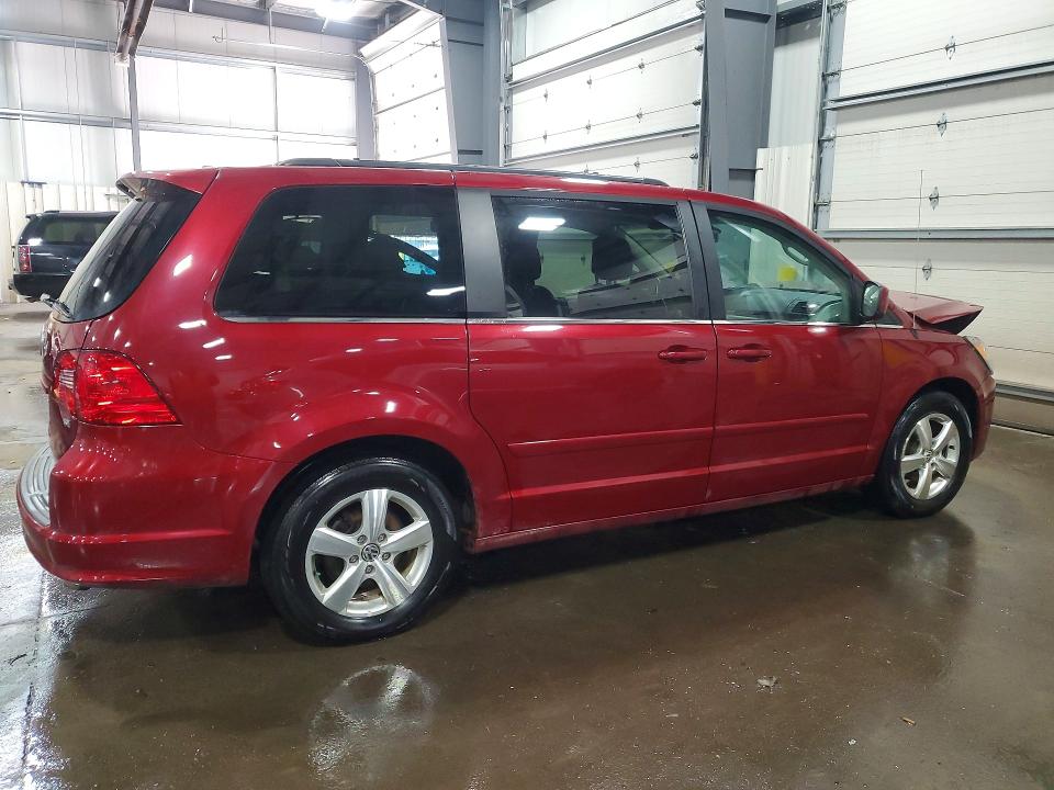 79099095 :رقم المزاد ، 2V4RW3DG6BR659536 vin ، 2011 Volkswagen Routan مزاد بيع