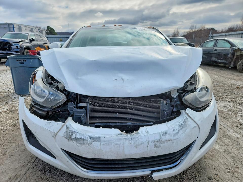 2016 Hyundai Elantra მანქანა იყიდება აუქციონზე, vin: 5NPDH4AEXGH700505, აუქციონის ნომერი: 76252405