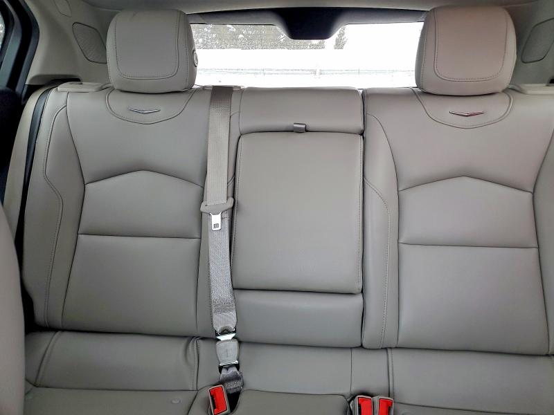76037825 :رقم المزاد ، 1GYAZAR43KF131276 vin ، 2019 Cadillac Xt4 مزاد بيع