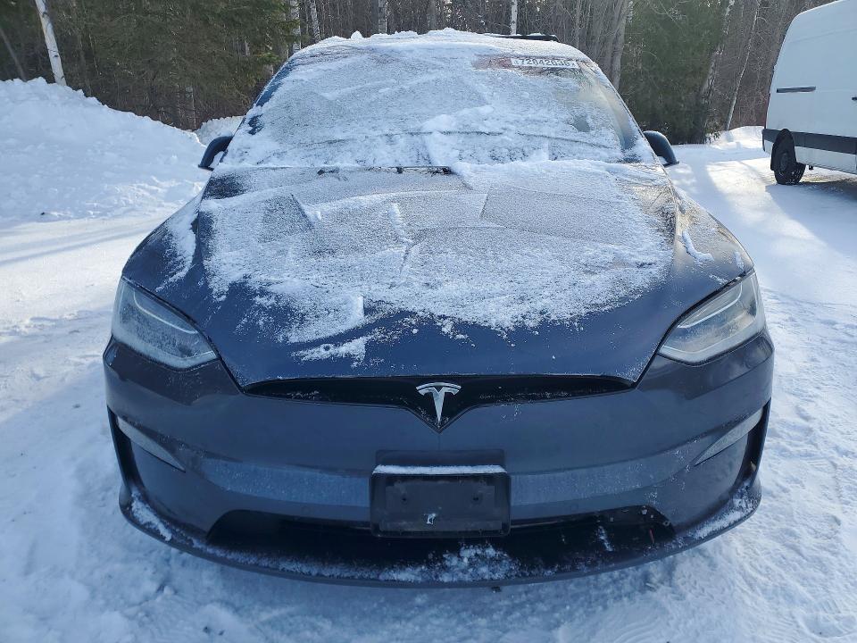 2023 Tesla Model X მანქანა იყიდება აუქციონზე, vin: 7SAXCBE52PF370239, აუქციონის ნომერი: 72842635