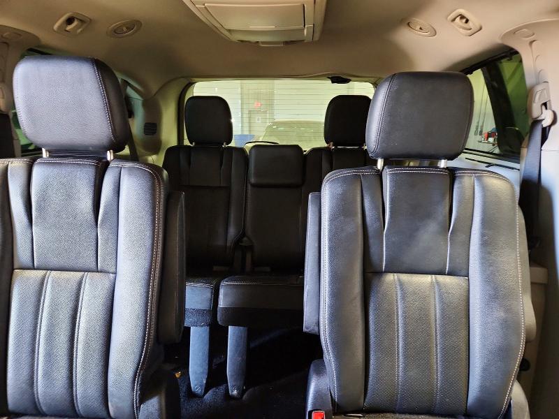 2016 Chrysler Town & Country მანქანა იყიდება აუქციონზე, vin: 2C4RC1CG4GR166387, აუქციონის ნომერი: 76891275