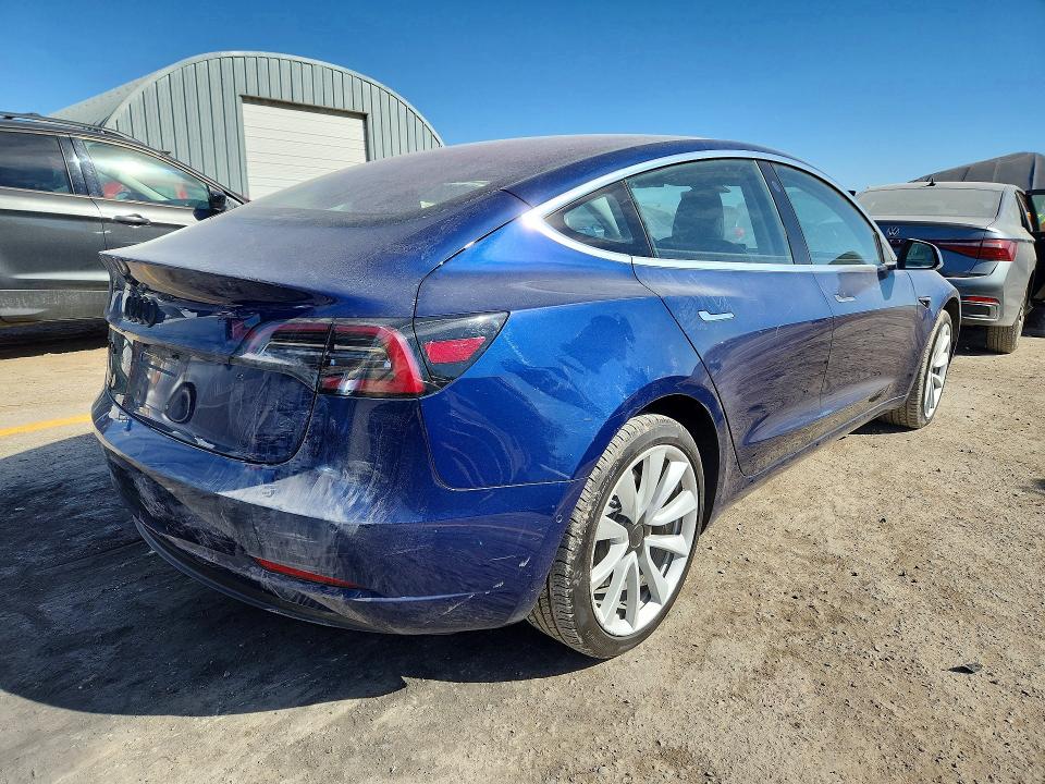 Продажа на аукционе авто 2018 Tesla Model 3, vin: 5YJ3E1EA6JF018253, номер лота: 78057105