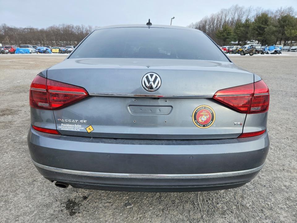 77145175 :رقم المزاد ، 1VWGT7A35HC038175 vin ، 2017 Volkswagen Passat مزاد بيع